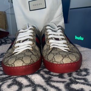Size 8 mens GUCCI shoes